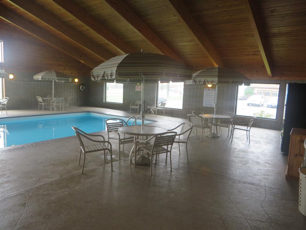 Americinn By Wyndham Rice Lake Esterno foto
