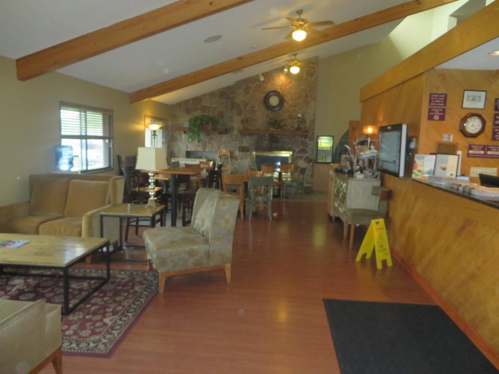 Americinn By Wyndham Rice Lake Esterno foto