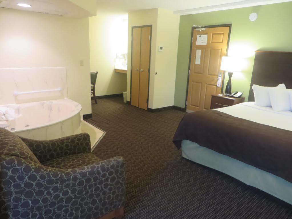 Americinn By Wyndham Rice Lake Esterno foto